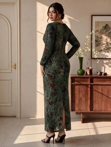 EastFlair Plus Size Women's Jacquard Deep V-Neck Long Sleeve Fitted Sexy Fashion Dress Fall/Winter Chinese Style Chic Dress Party Dress - Green - View 6