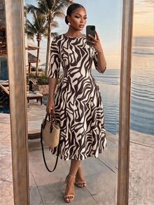 SHEIN Lady CURVE 大尺碼女款斑馬紋圓領短袖優雅洋裝 - 彩色 - 查看 4