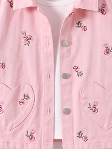 SHEIN 女童牛仔夾克外套 春/秋新款 田園俏皮休閒風 粉色 經典牛仔領搭配彩色花卉刺繡 兩側心形口袋 修身寬鬆版型 親膚柔軟面料 百搭時尚 日常穿著適用於上學、出遊等多種場合 - 粉色 - 查看 5