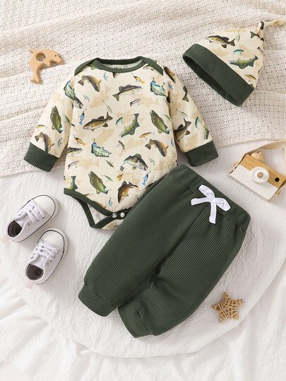 SHEIN Ensemble 3 pièces pour bébé garçon, tenue décontractée safari mignonne assortie pour la famille, combi-pantalon à manches longues, pantalon et chapeau, imprimé poissons sous-marins, automne, anniversaire, beige et vert foncé