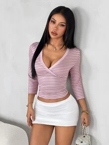 SHEIN PETITE Women's Petite Fall Deep-V Neck Fitted T-Shirt With Mid-Length Sleeves Back-To-School Style Going Out Pink Stripe Sexy Casual - Pink - View 3