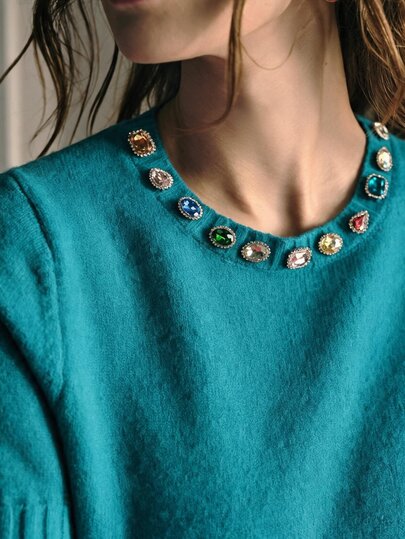 MOTF PREMIUM RHINESTONE DETAIL PUFF SHORT SLEEVE KNIT TOP