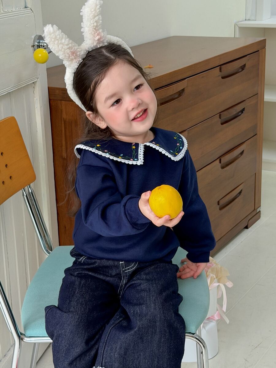 Dazy Kids كنزة رياضية لطيفة للبنات الرضع بأكمام طويلة وياقة بيتر بان من الدانتيل المتباين للخريف - الأزرق - مشاهدة 1
