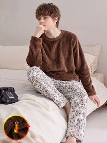 2pcs/Set Setelan Kasual Fleece Hangat Lengan Panjang Kerah Bulat dan Celana Panjang Motif Leopard untuk Anak Laki-laki, Nyaman dan Lembut untuk Musim Gugur/Dingin - Coffee Brown - View 7