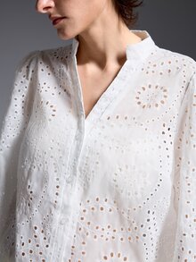 Trelyra 女款時尚休閒波西米亞風優雅鏤空刺繡長袖襯衫，適合早午餐與度假，白色秋季款 - 白色 - 查看 4