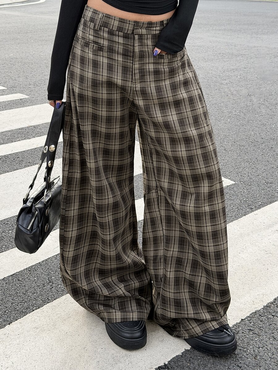 Muchica Celana Olahraga Wanita Streetwear Longgar Motif Kotak-kotak dengan Kantong - MultiWarna - View 1