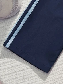 SHEIN 兒童小男孩藍色時尚運動休閒學院風百搭簡約實用舒適彈性腰長褲，附裝飾織帶，適合日常穿著、上學、旅行、運動，秋季穿搭下身褲 - 藏蓝色 - 查看 7