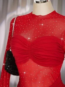 SHEIN ICON 大尺碼女款黑色秋季 70 年代夜生活夜店派對優雅復古 Y2K 現代亮片網紗透視百褶裹身修身長袖晚宴禮服 - 紅色 - 查看 5