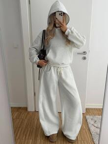 CovetEZ 2件組女款純色時尚極簡休閒連帽衛衣運動長褲套裝 居家旅行灰色秋季 - 灰色 - 查看 2