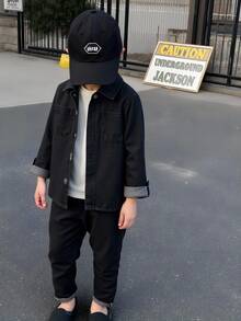 SHEIN Mirajuku YoungBoys 時尚休閒長袖牛仔套裝 簡約寬鬆翻領上衣附口袋 舒適長褲 夏季校園旅行穿搭 秋季 白色 - 黑色 - 查看 1