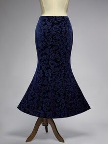 ROMWE Plus Size Women's Velvet Dark Floral Gothic Style Mermaid Skirt - Navy Blue - View 2