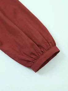 Linhara CURVE فستان تطريز صيني مقاس كبير، ياقة واقفة أزرار ، أكمام طويلة، قصة فضفاضة - عنابي اللون - مشاهدة 3