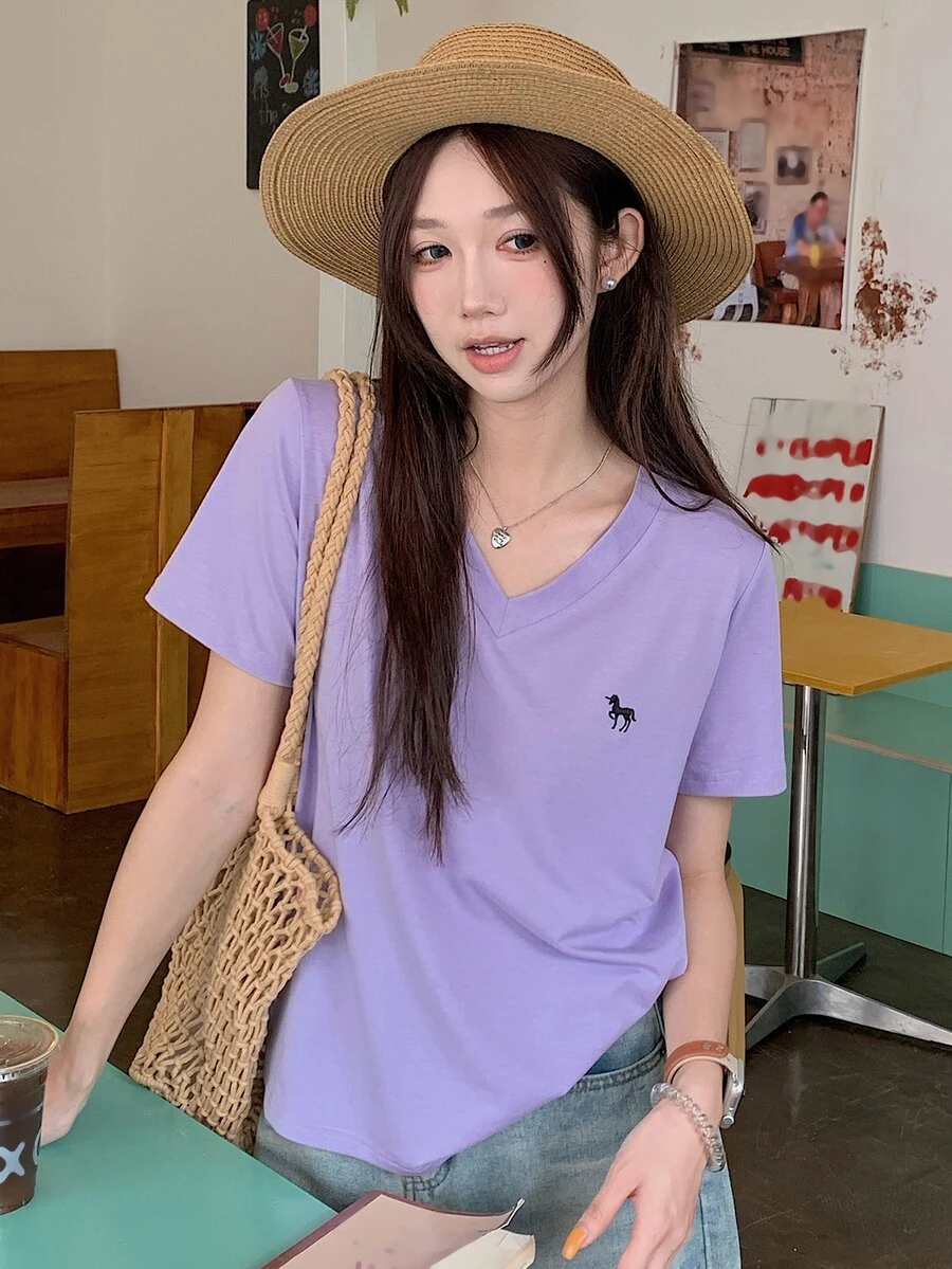 DAZY 女款V領刺繡短袖休閒T恤可愛上衣 - 紫丁香色 - 查看 1