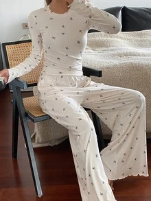 Dazy Tall 高个女款蝴蝶结印花圆领修身长袖T恤和宽松长裤两件套休闲夏季家居服套装 - 白色 - 查看 5