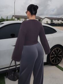 Dayanna Comas 女士V领喇叭袖针织毛衣 - 深灰色 - 查看 2