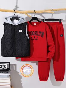 SHEIN 3件組兒童青少年男孩休閒字母印花紅色圓領衛衣、針織冬季紅色長褲、加厚黑色背心，適合秋冬通勤、上學、日常休閒、度假、旅行，填充外套、絎縫外套、聖誕 - 紅色 - 查看 4