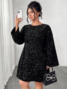 SHEIN Clasi CURVE 大尺碼派對洋裝，大圓領、背後蝴蝶結、喇叭袖、直筒寬鬆版型，亮片漸層設計 - 黑色 - 查看 2