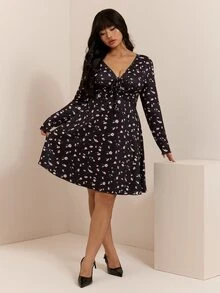 CovetEZ Autumn/Winter New Romantic Floral V-Neck Tie-Front Casual Long Sleeve Plus Size Dress Fall - Black - View 6