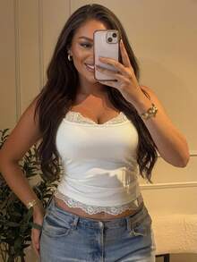 REIGN AVE 純色修身彈性底層蕾絲飾邊吊帶背心休閒度假夏季女款背心上衣 - 杏色 - 查看 9