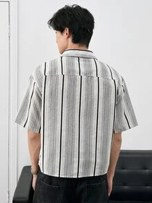HIMLAND 男士對比條紋印花短袖襯衫 - 灰色 - 查看 3