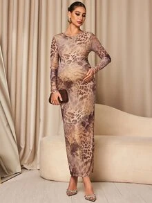MaterniChic Gaun Hamil Elegan Model Pas Badan dengan Leher Bulat dan Motif Leopard - MultiWarna - View 5