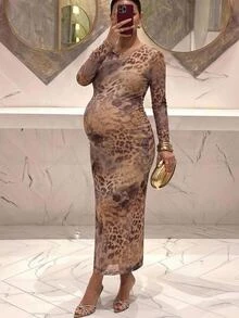 MaterniChic Gaun Hamil Elegan Model Pas Badan dengan Leher Bulat dan Motif Leopard - MultiWarna - View 1