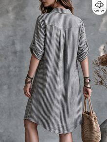 SHEIN Tall CURVE 棉質大尺碼直條紋襯衫洋裝，翻領半開V領，可調捲袖短袖，寬鬆直筒版型，極簡條紋圖案，輕盈面料，休閒通勤風，適合日常穿著、購物、居家穿搭 - 黑與白 - 查看 2