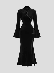 Sweetra Women's Velvet Long Flare Sleeve New Chinese Style Cheongsam Dress - Black - View 1