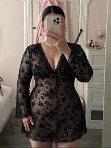 SHEIN MOD Plus Size Women V-Neck Lace Contrast Mesh Bell Sleeve Mini Skirt Winter - Black - View 6