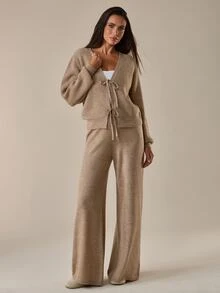 SHEIN طقم نسائي من قطعتين كاردجان كاجوال بأزرار أمامية وشرائط وراينستون وأكمام طويلة مع بنطلون سويتر متناسق - بني مخاوي - مشاهدة 2
