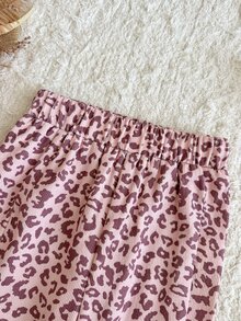 SHEIN 女嬰時尚粉色數位印花休閒四季百搭彈性腰直筒長褲，適合公園戶外玩耍或度假旅行，可輕鬆搭配素色T恤打造舒適吸睛的個性時尚街頭風穿搭 - 粉色 - 查看 8