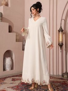Al Najma Elegant Applique Decor Arabic Style Dress For Women - Apricot - View 4