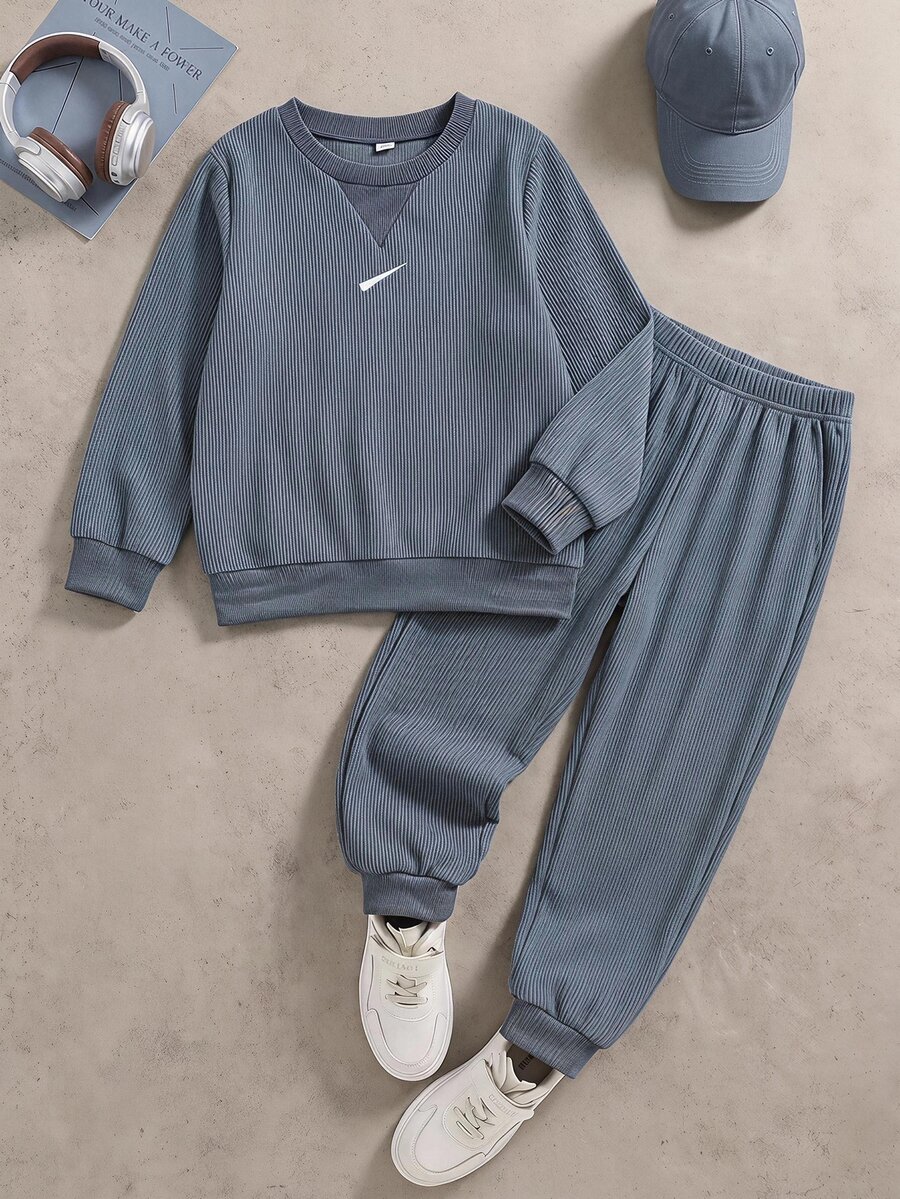 SHEIN 2pcs Boys' Fashion Blue Sweatshirt & Matching Pants Set, Embroidered Chest Design, Stylish Streetwear, Soft Comfortable Fabric, Easy To Wear, Suitable For Spring And Autumn, School And Outings, Essential 2 Pieces Set For Boys - Dusty Blue - View 1