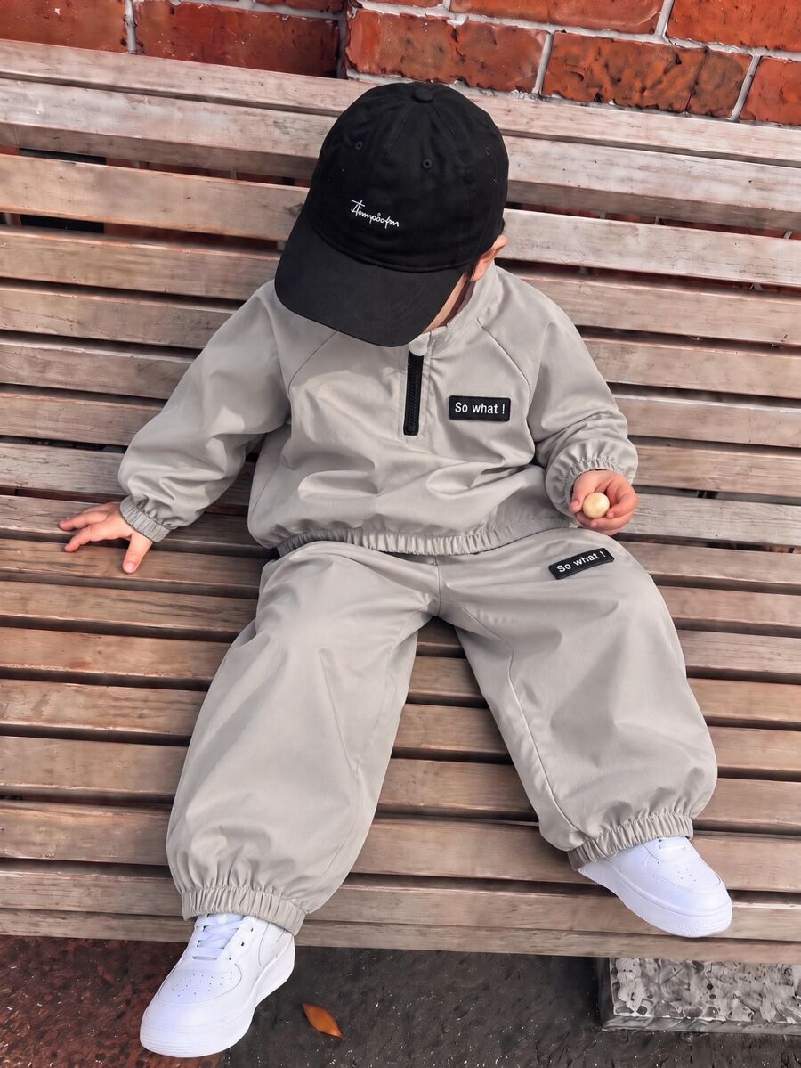 SHEIN Kids 2pcs Young Boys Casual Long Sleeve Stand Collar Decorative Tape Half-Zip Jacket And Pants Set