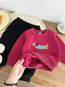 SHEIN 男嬰秋冬圓領長袖抓絨衛衣，附可愛小狗刺繡，搭配百搭時尚休閒燈芯絨慢跑長褲套裝，適合外出、旅行、公園散步與購物 - 酒紅色 - 查看 5