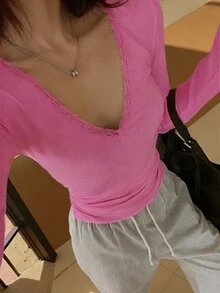 DAZY 女款春夏純色蕾絲飾邊V領修身長袖T恤，情人節婚禮適用 - 粉色 - 查看 4