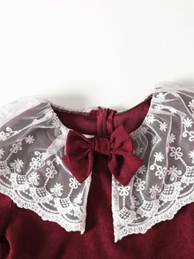 SHEIN Tween女孩秋冬休閒優雅精緻刺繡蕾絲飾邊拼接3D蝴蝶結裝飾抓皺公主喇叭袖燈芯絨素色洋裝，酒紅色，適合聖誕節、新年與日常穿著 - 酒紅色 - 查看 3