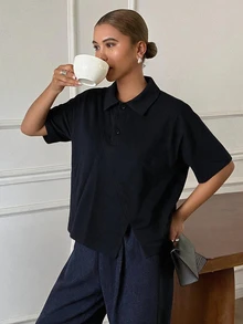 DAZY 夏季襯衫風 Polo 黑配色不對稱斜襟休閒街頭通勤短袖 T-shirt - 黑色 - 查看 7