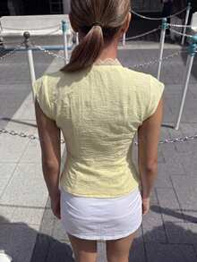 Women's Contrast Color Lace Deep V-Neck Sleeveless Sexy Blouse, Elegant Lace Shirt, Yellow Top,Vacation Shirt, Suitable For Spring And Summer - Light Yellow - View 4