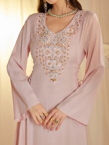 Al Najma 女式 V 领长袖优雅阿拉伯连衣裙，饰有仿珍珠装饰，端庄大方 - 淺粉色 - 查看 6