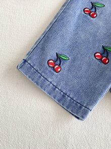 SHEIN Playful Pals 2pcs/Set Toddler Girls Jacket + Jeans, Red Cherry & Green Leaf Ribbed Knit Denim Long Sleeve Round Neck Regular Fit Birthday Party Autumn Princess Button Style - Red - View 6
