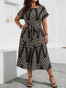 Vionelle 大尺碼夏季套裝優雅滿版印花蝙蝠袖長洋裝 百褶下擺 女款黑色早午餐旅行度假穿搭 - 黑色 - 查看 6