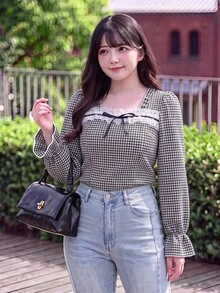 Bijouette Japanese Retro Houndstooth Plus Size Square Neck Long Sleeve Top, Lace Trim With Black Ribbon Bow Sweet And Delicate, Puff Sleeves And Ruffle Cuffs Flatter Arm Lines, Elastic Fabric Loose Fit For Figures, Slim Fit Cropped Length Elevates Waistline, Versatile Slimming Gentle Plaid Base Layer For Daily Wear, Dating And Commuting - Black and White - View 13