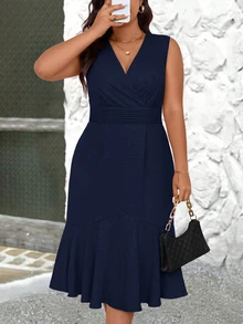 Rometta Plus Size Women Elegant Solid Color V-Neck Waist Cinching Sleeveless Dress - Navy Blue - View 8