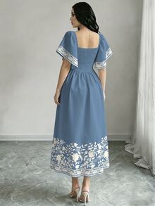 Modelyn 花卉印花時尚方領短袖中長洋裝，收腰設計，白色與藍色花卉長裙，度假早午餐夏季波希米亞風 - 彩色 - 查看 2
