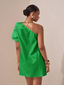 Zivah 2025 Spring/Summer Easter St. Patrick's Day Western Graduation Season Student Basic Casual Vacation Beach Elegant Green One-Shoulder Puff Sleeve Dress - Green - View 2
