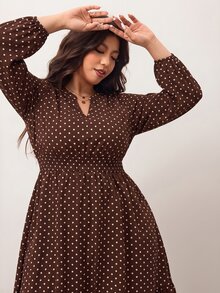 Enliva 大尺碼女款秋季束腰傳統90年代生日正式棕色波點印花洋裝 荷葉邊下擺口袋 飄逸感恩節穿搭 - 棕色 - 查看 3