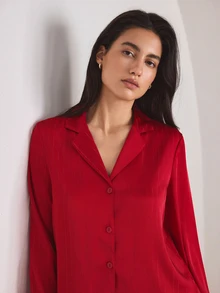 Ocili Set Piyama Wanita Berbahan Benang Emas Mengkilap, Nyaman, dengan Kerah Satin, Lengan Panjang dan Celana Panjang - Burgundy - View 3