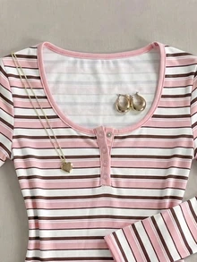 SHEIN 少女秋/冬條紋領收腰長袖T恤－百搭單品，適合正式場合、旅行、度假與日常街頭穿搭；亦可作為姊妹裝或親子裝穿著，展現甜美魅力 - 粉色 - 查看 7