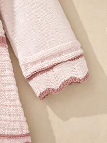 Souflis Souflis Gaun Bayi Perempuan Warna Pink Kerah Peter Pan Lengan Panjang Rajut Motif Kabel Bergaris dengan Detail Pita - Berwarna merah muda - View 3